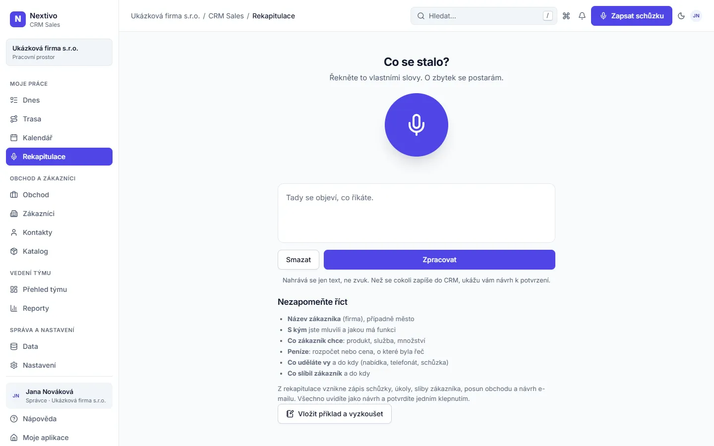 Rekapitulace schůzky: tlačítko mikrofonu, pole pro text a nápověda, co po schůzce říct